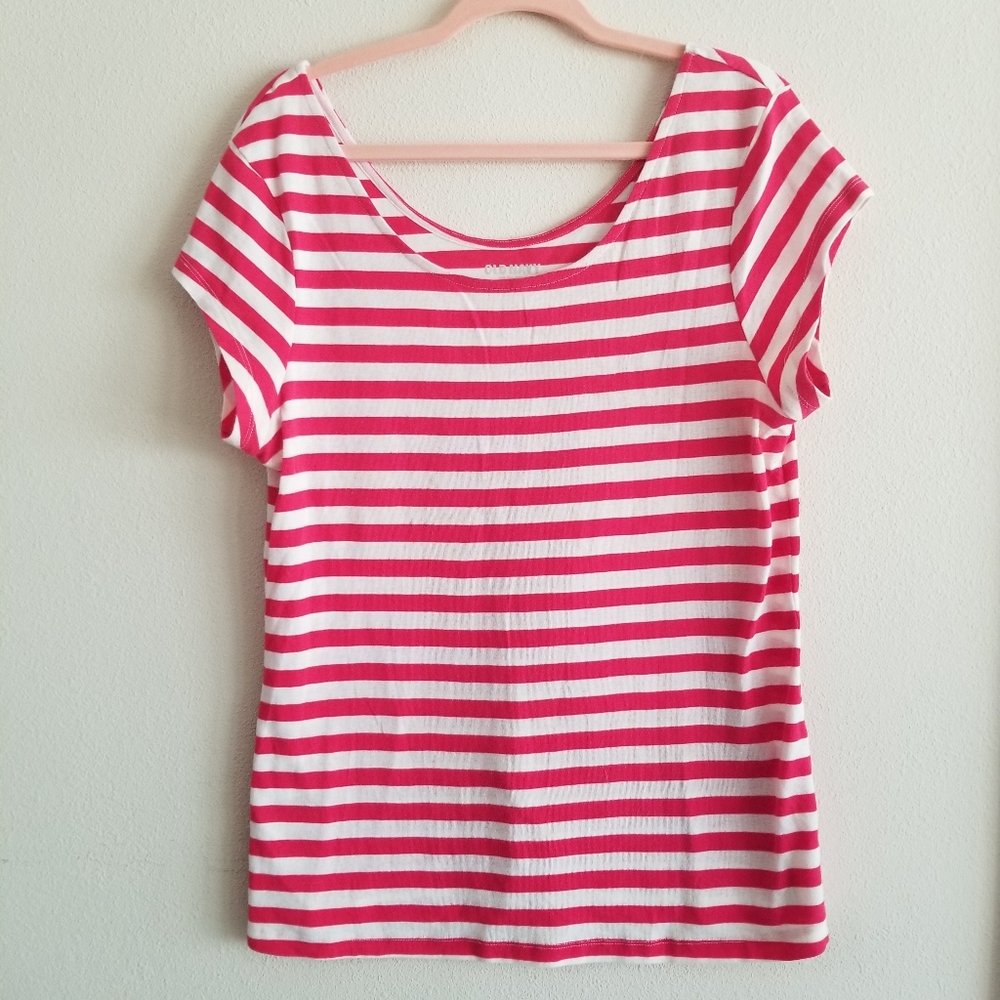 OLD NAVY RED AND WHITE TEE